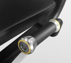 Сгибание ног лежа Bronze Gym Neo 01